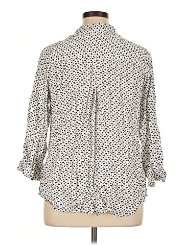 Velvet Heart 3/4 Sleeve Button-Down Shirt (view 2)