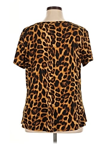 Free Kisses Short Sleeve T-Shirt (view 2)