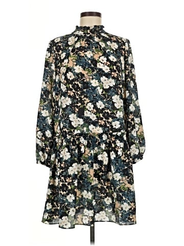 Donna Morgan Casual Dress (view 1)