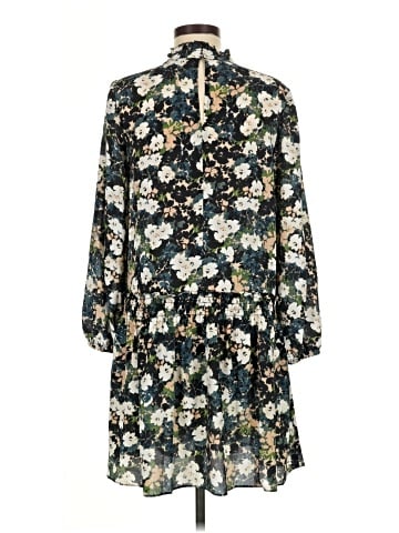 Donna Morgan Casual Dress (view 2)