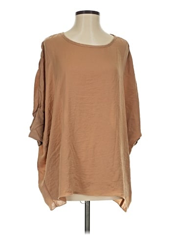 Ivy Jane 3/4 Sleeve Top (view 1)
