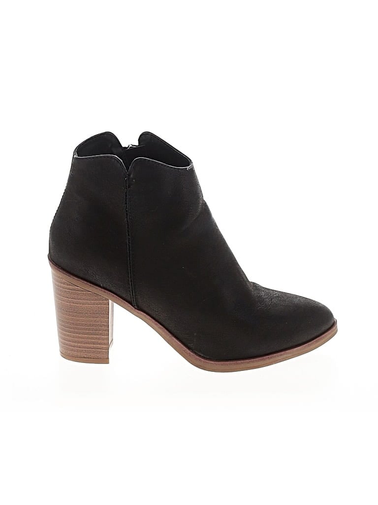Pre-owned Mia Ankle Boots In Black