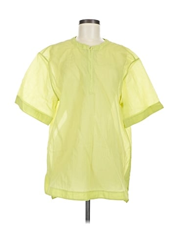 Lululemon Athletica Short Sleeve T-Shirt (view 1)