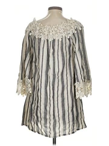 Velzera 3/4 Sleeve Blouse (view 2)