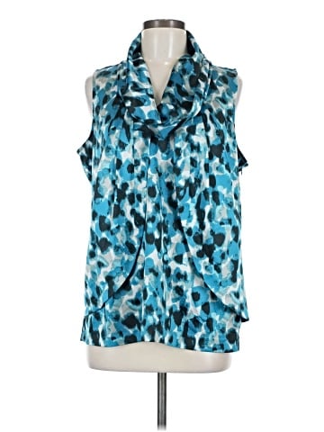 Dialogue Sleeveless Blouse (view 1)