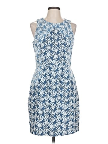 Slate & Willow Casual Dress (view 1)