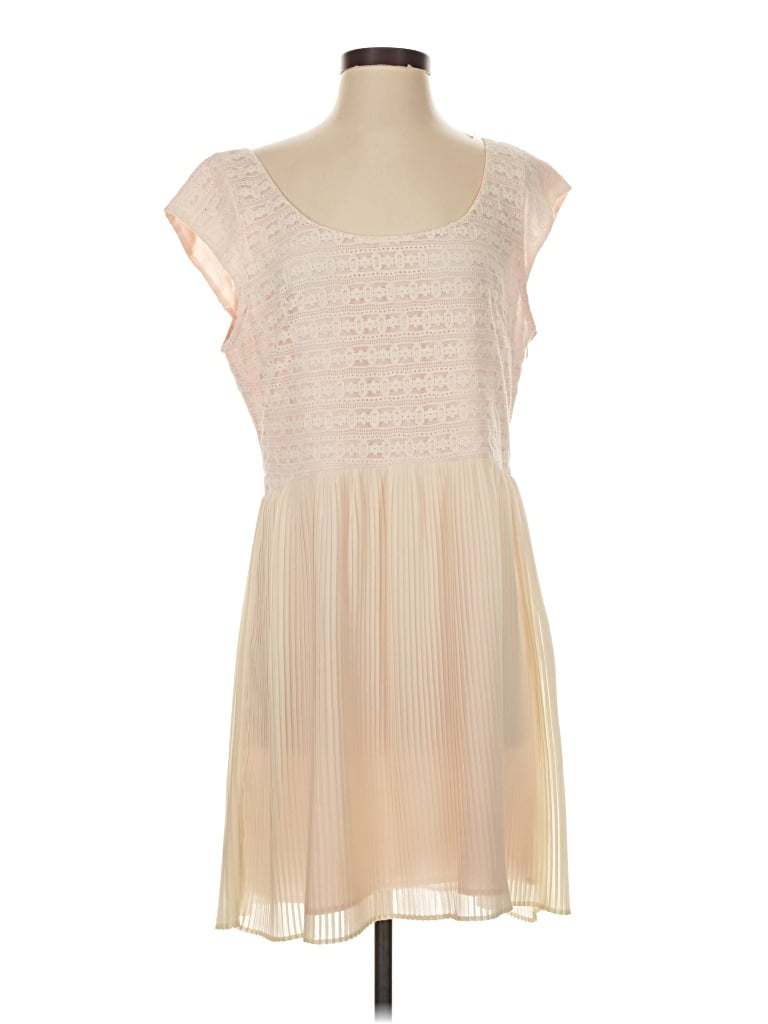 Pre-owned American Eagle Outfitters Casual Dress In Tan