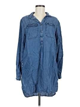 Gap Outlet Long Sleeve Button Down Shirt