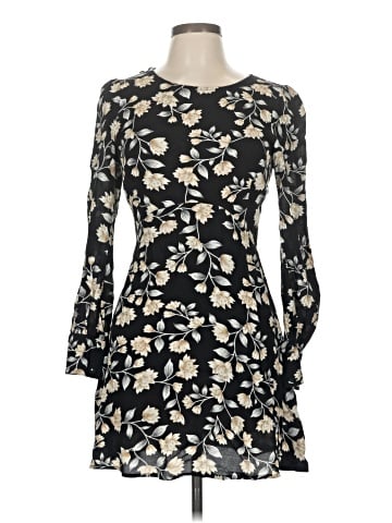 Flynn Skye Casual Dress (view 1)