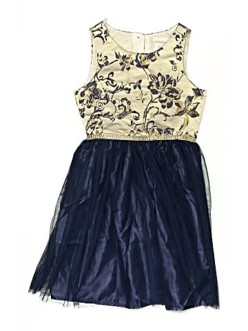 Sweet Heart Rose Dress (view 1)