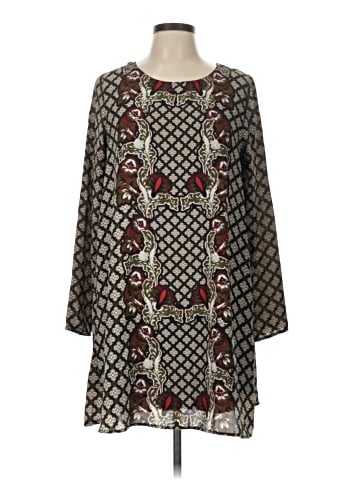 Xhilaration Casual Dress (view 1)