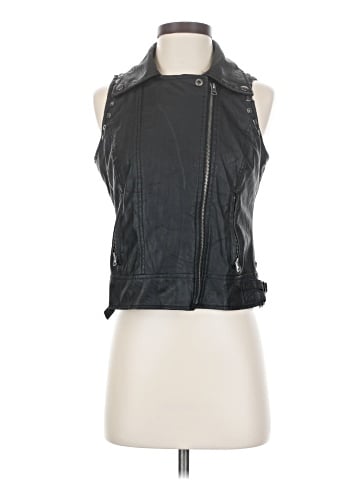 Margo & Sebastian Vest (view 1)