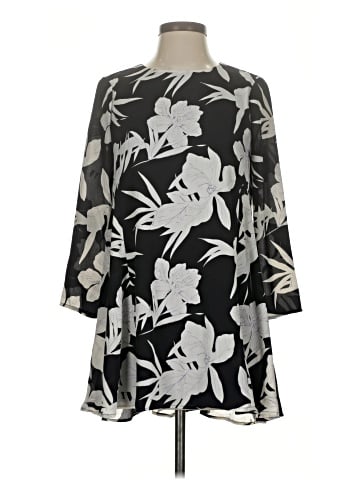 Show Me Your Mumu Casual Dress (view 1)