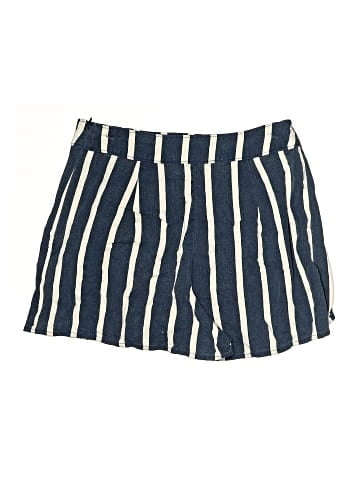Abercrombie & Fitch Shorts (view 2)