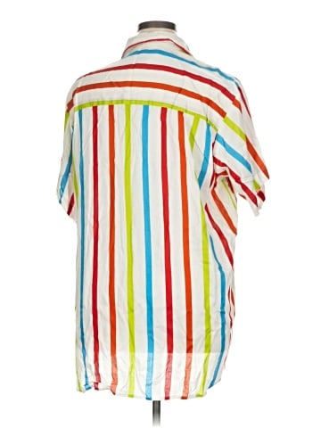 Rouge Short Sleeve Button-Down Shirt (view 2)