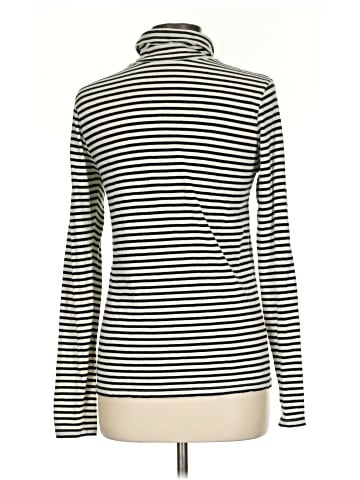WVN. Long Sleeve Turtleneck (view 2)
