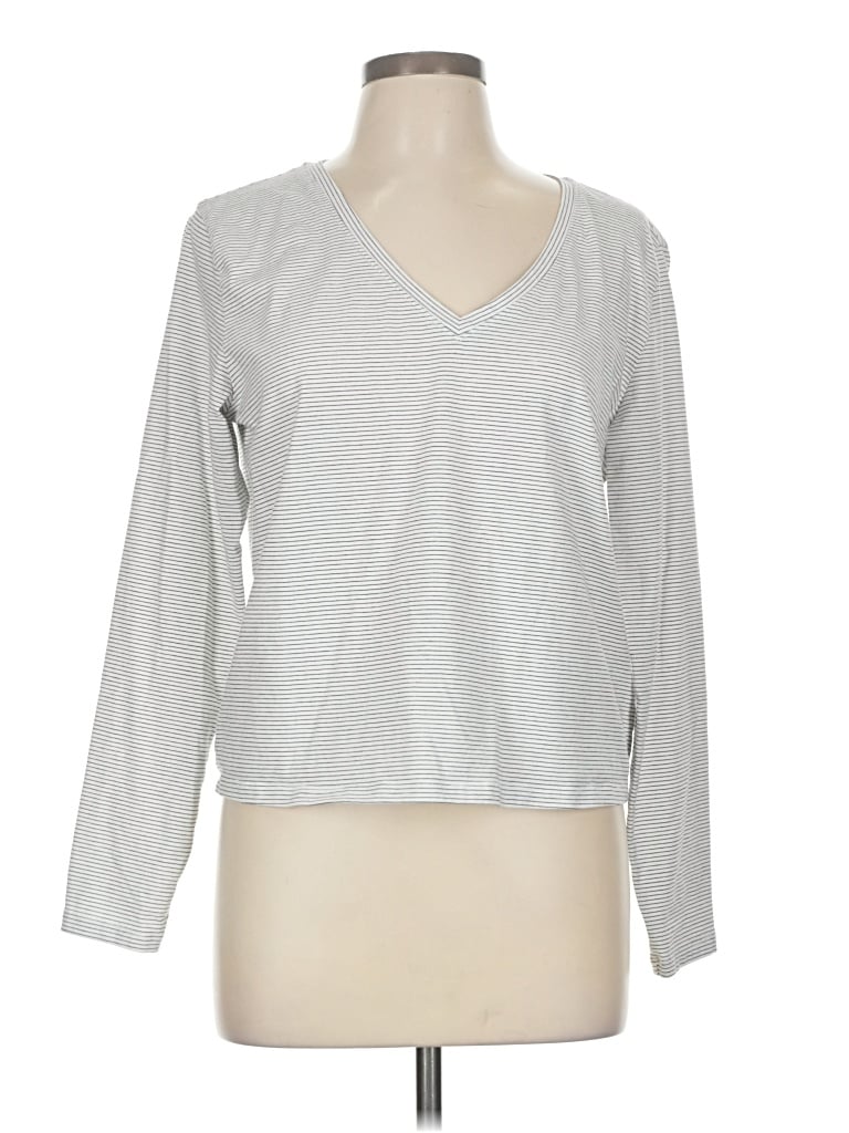 Click to view more detailed imagery on our partner's website Pre-owned Athleta Long Sleeve T-shirt In White