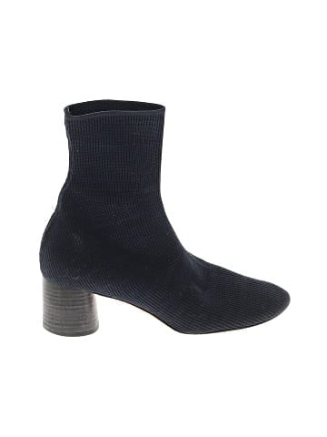 Vince. Ankle Boots (view 1)