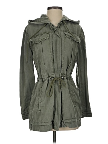 Splendid Raincoat (view 1)