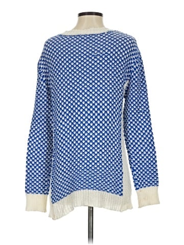 Romeo & Juliet Couture Pullover Sweater (view 2)