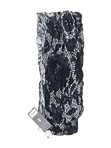 Jennifer Lopez Scarf (view 2)