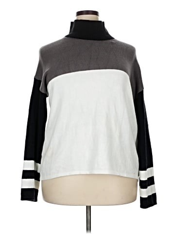 Xieerduo Turtleneck Sweater (view 1)