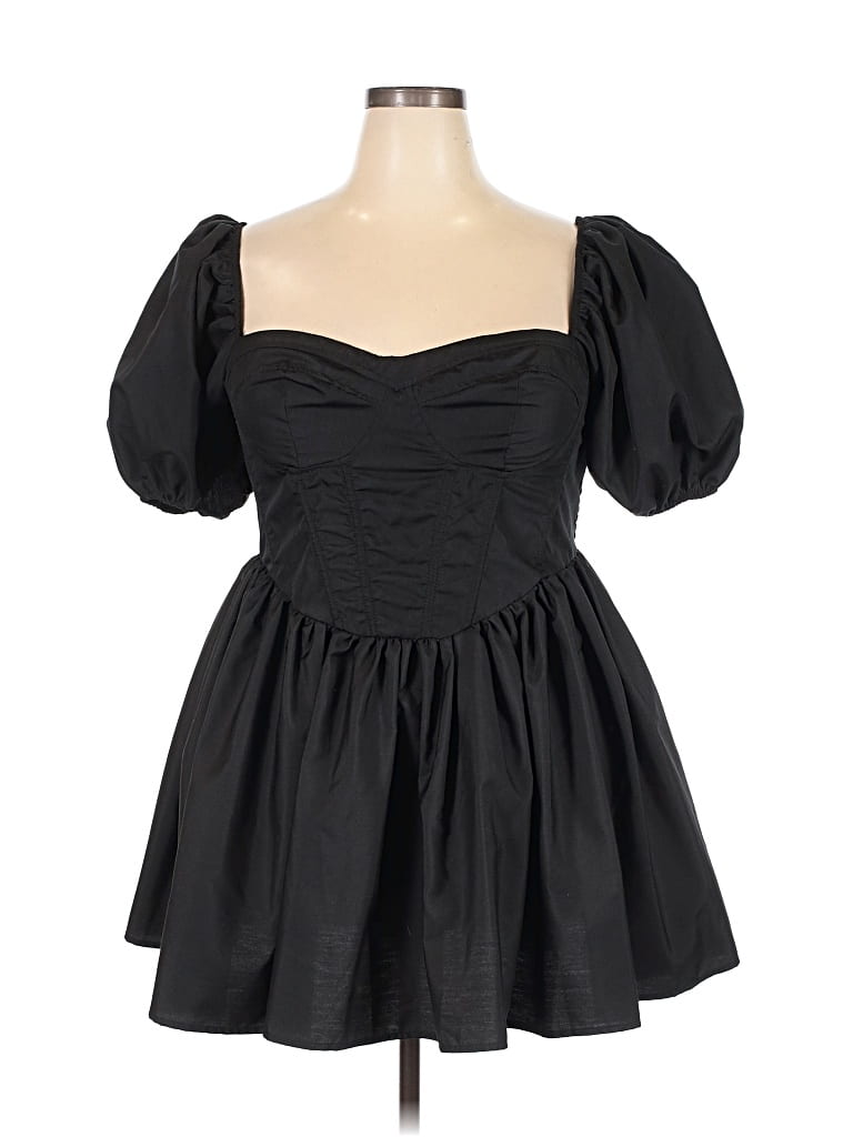 Pre-owned Shein Cocktail Dress In Black