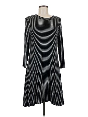 American Eagle Outfitters Casual Dress (view 1)