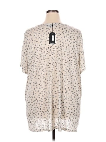 Cameo Short Sleeve Blouse (view 2)