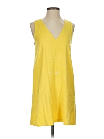 Alice + Olivia Casual Dress (view 1)
