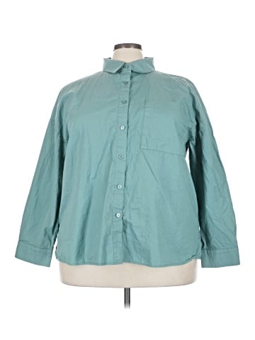 Forever 21 Plus Long Sleeve Button-Down Shirt (view 1)
