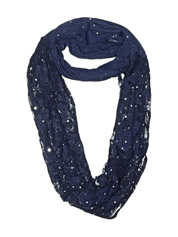 Justice Scarf (view 1)