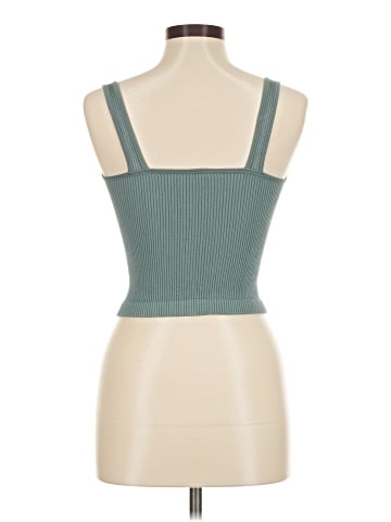 Dynamic Sleeveless Top (view 2)