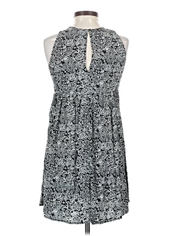 Old Navy Casual Dress (view 2)