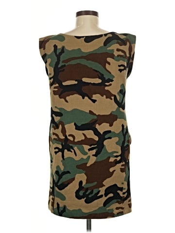 Harvey Faircloth Casual Dress (view 2)