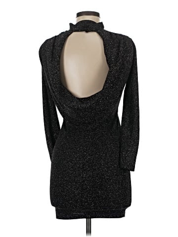 B. Smart Long Sleeve Top (view 2)