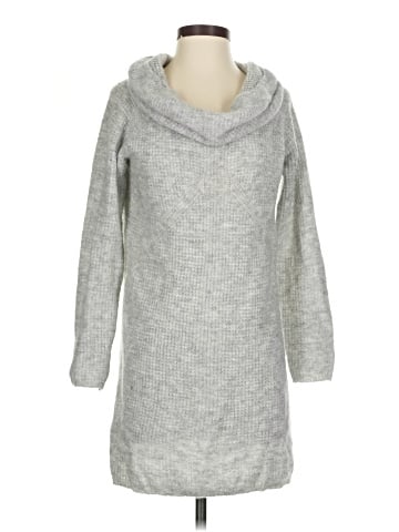Candie's Pullover Sweater (view 1)