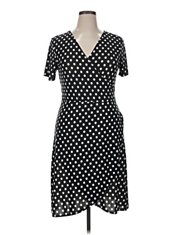 Star Vixen Casual Dress (view 1)