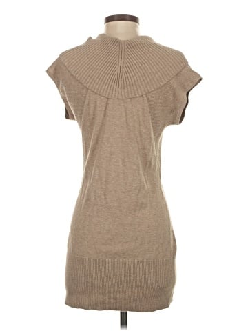 Banana Republic Sweater Vest (view 2)