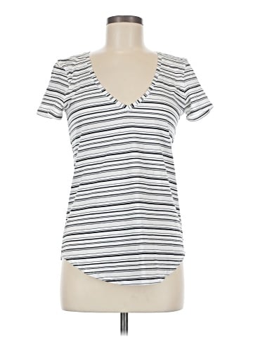 Lululemon Athletica Short Sleeve T-Shirt (view 1)