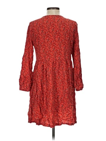Old Navy Casual Dress (view 2)