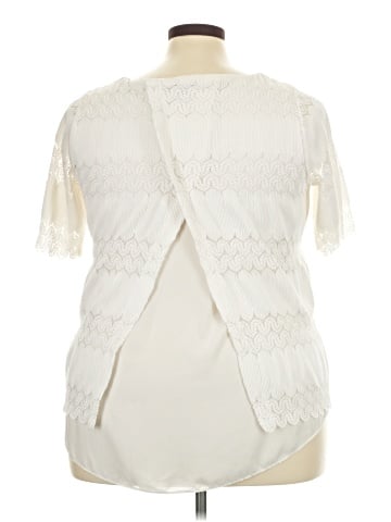 Roz & Ali Short Sleeve T-Shirt (view 2)