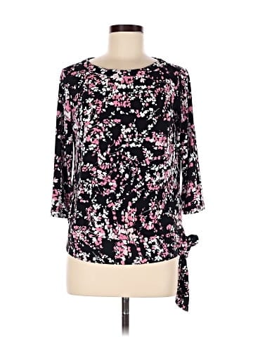 Liz Lange Maternity for Target 3/4 Sleeve Blouse (view 1)