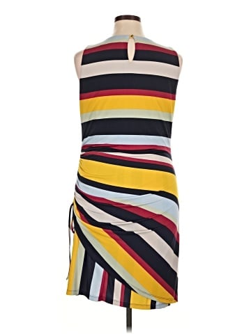 Julia Jordan Casual Dress (view 2)