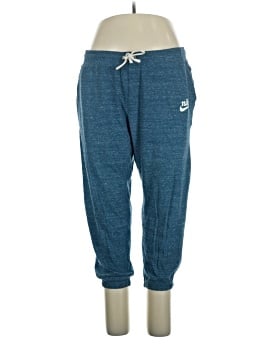 nike loose capri pants