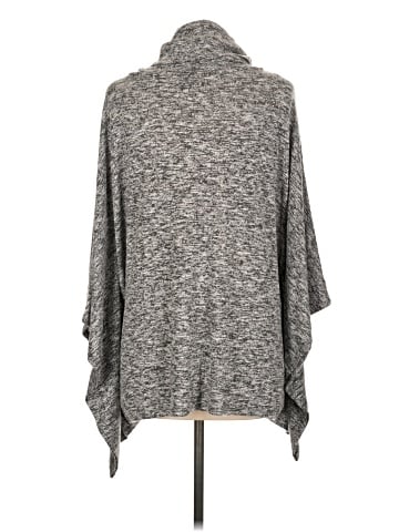 Chelsea & Theodore Poncho (view 2)