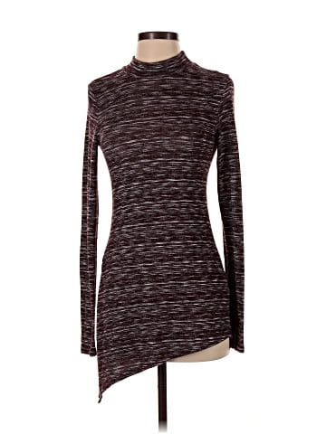 Everleigh Long Sleeve Turtleneck (view 1)