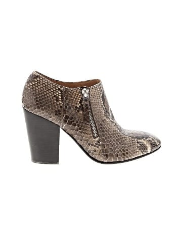 VC Signature Heels (view 1)