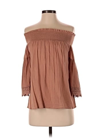 Sun & Shadow 3/4 Sleeve Blouse (view 1)