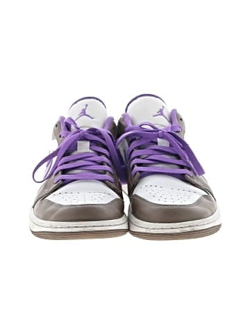 Air Jordan Sneakers (view 2)
